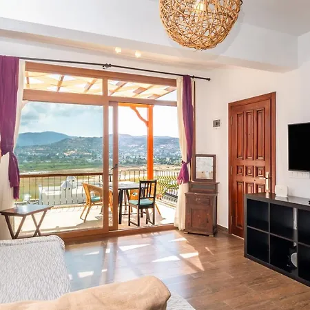 アパート Impressive House Near Paradise Bay In Bodrum ゴルトゥルブク